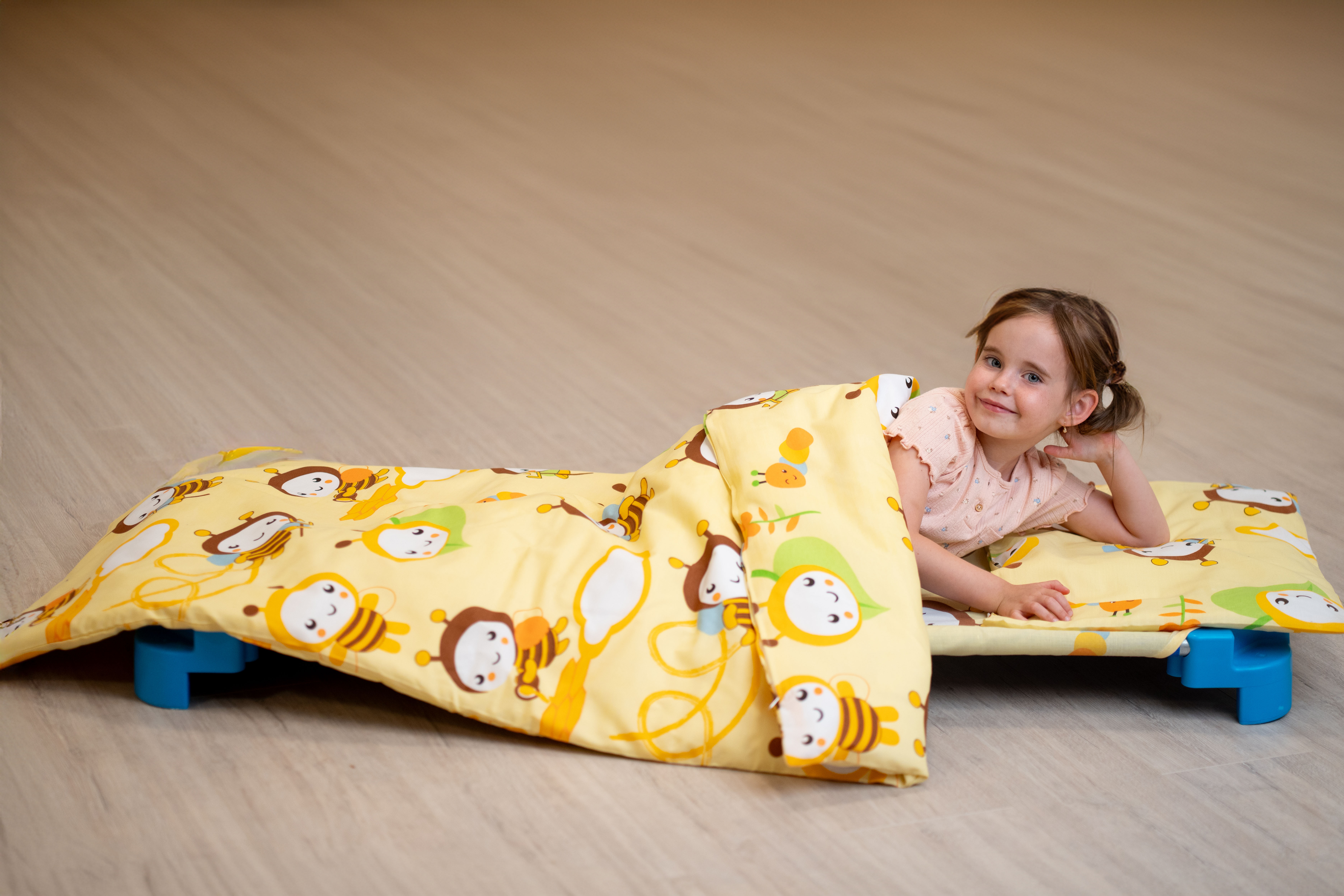 Paplanhuzat - méhecskés-sárga, zipzáros